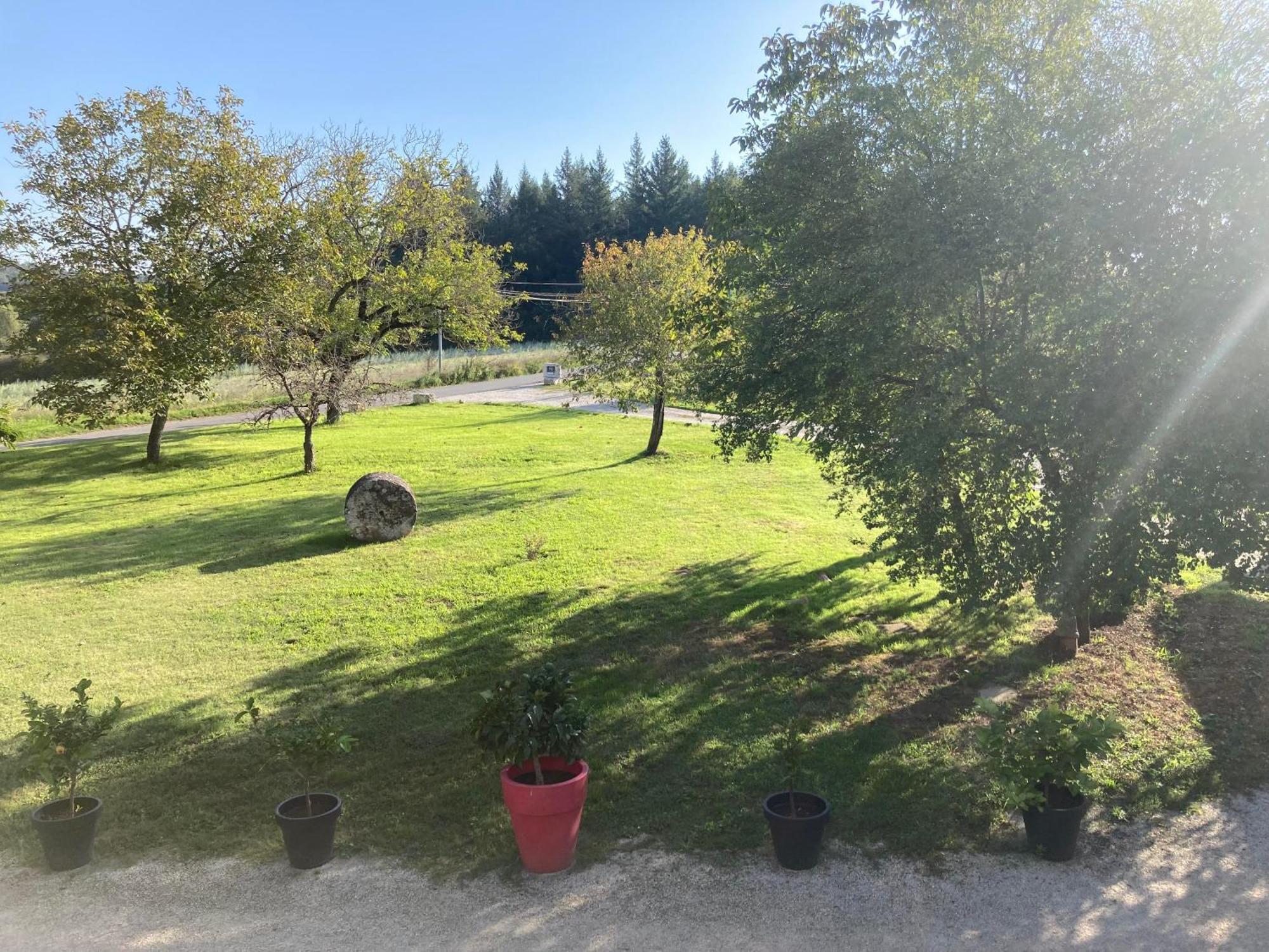 La Ferme De Maraval Bed and Breakfast Cénac-et-Saint-Julien Εξωτερικό φωτογραφία
